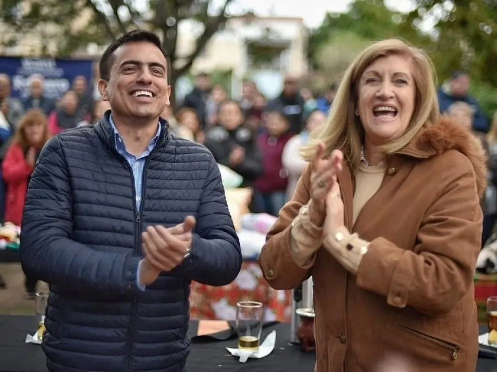 Rosario Romero y David Cáceres, su candidato a vice.