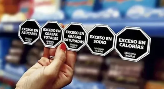 El Gobierno avanza contra la ley de Etiquetado Frontal y busca eliminar los octógonos en alimentos