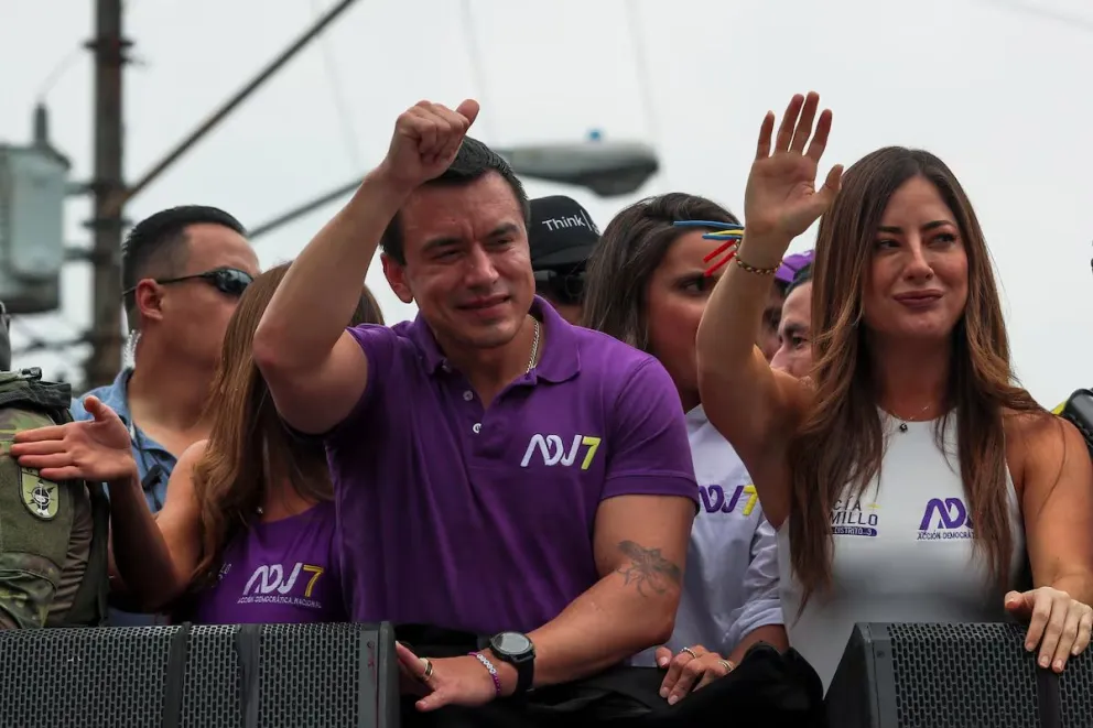 El presidente de Ecuador y candidato presidencial a la reelección, Daniel Noboa, en un mitin de campaña en Guayaquil.