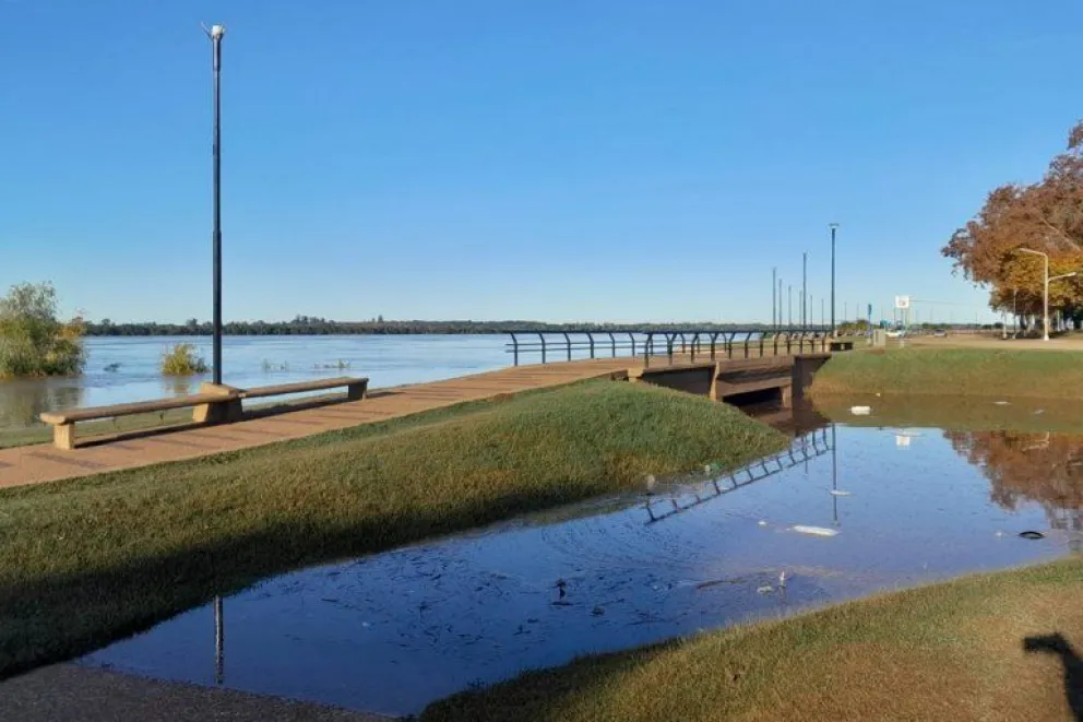 La costanera de Concordia tras los primeros indicios de crecida del Ríos Uruguay. Foto del Diario RíoUruguay
