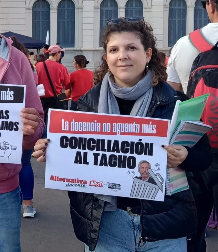Marianela Valdez, perteneciente a la agrupaci&oacute;n Alternativa Docente en el MST-FITU y candidata del frente Multicolor,