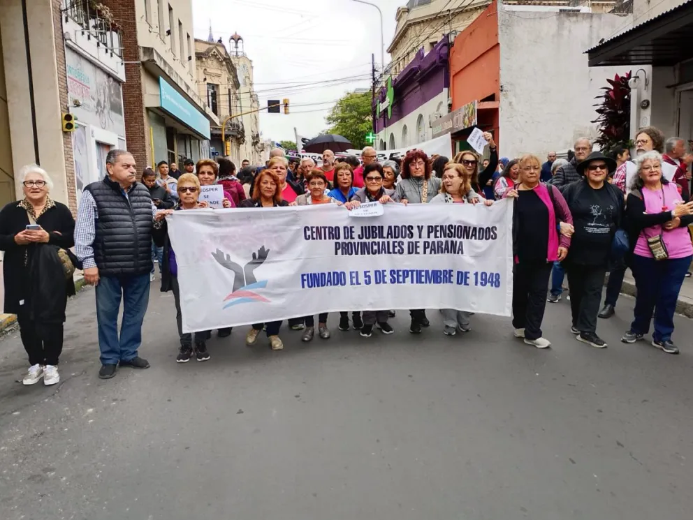 "Deberían otorgarnos $ 41.000, no $ 25.000", sostienen los jubilados