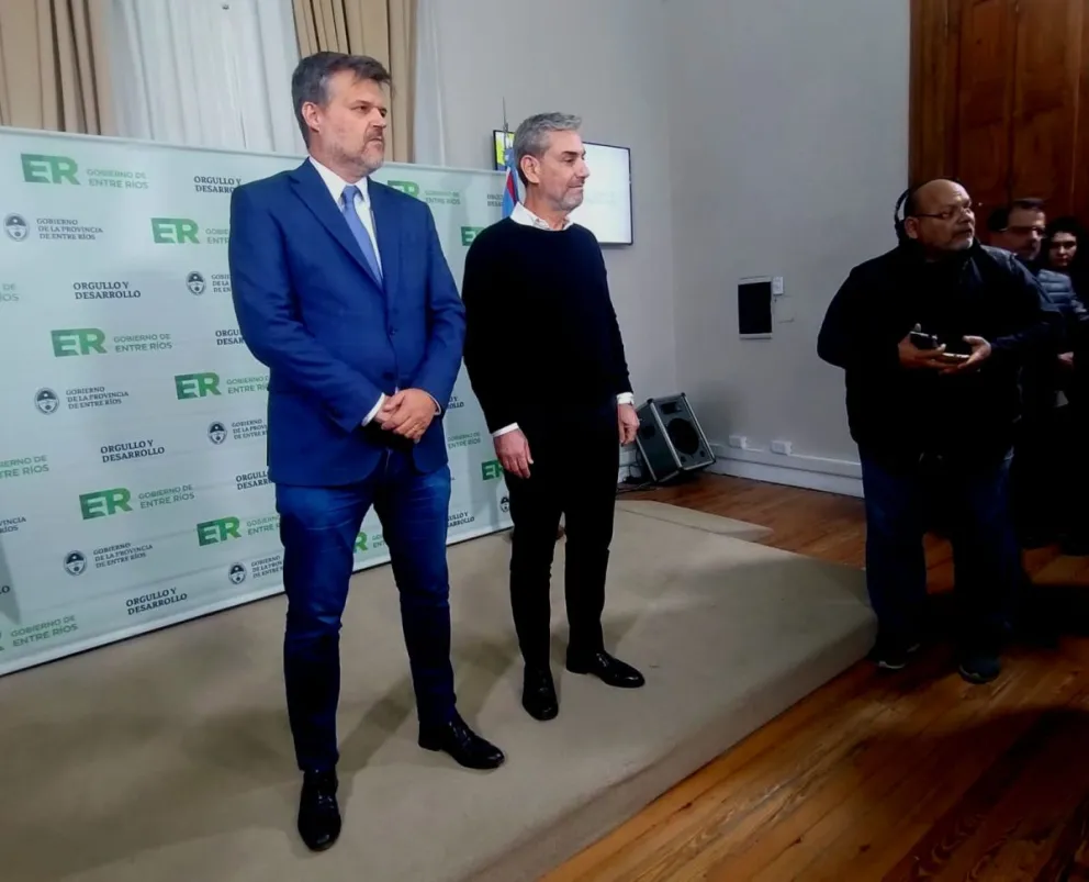 Conferencia de prensa del ministro de Hacienda y Finanzas, Fabián Boleas, y el titular de ATER, Jesús Korell. Foto de APFDigital