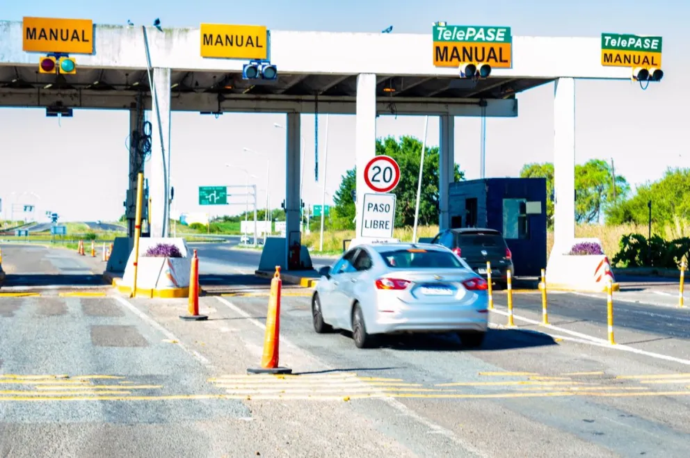 Las rutas 12 y 14 eliminaron el pago en efectivo y pasan a un sistema de peaje exclusivamente electrónico Las rutas 12 y 14 eliminaron el pago en efectivo y pasan a un sistema de peaje exclusivamente electrónico