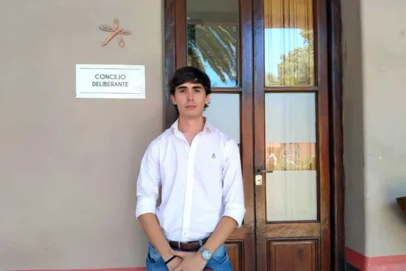 Viaje de Walser a Brasil: concejales de LLA impulsan un pedido de informes y analizan una denuncia penal
