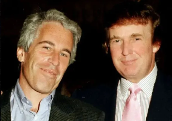 Trump afirma que está "exonerado" en el caso Epstein y apunta contra Bill Clinton