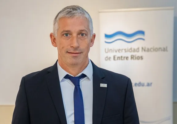 Con nuevo rector, la UNER renovó sus autoridades hasta el 2030