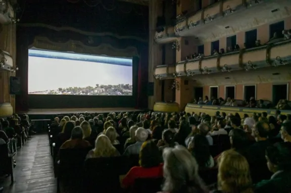 Paraná disfrutó de la proyección de la película La Emboscada