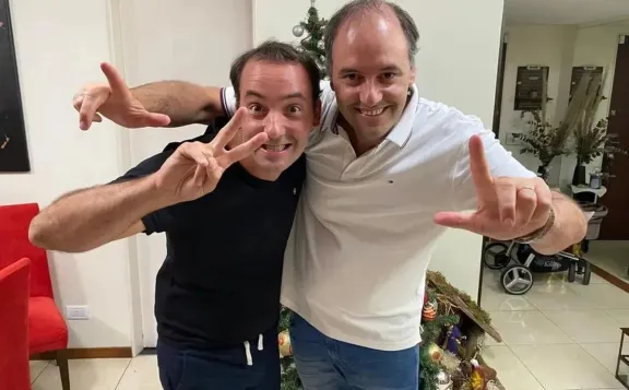 Escándalo familiar: imputaron al hermano de Manuel Adorni por presunto enriquecimiento ilícito
