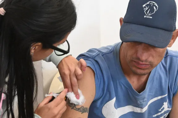 La Municipalidad de Paraná continúa con vacunación y control médico para personas en situación de calle