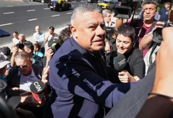 Autorizaron a Claudio Chiqui Tapia a viajar al Mundial