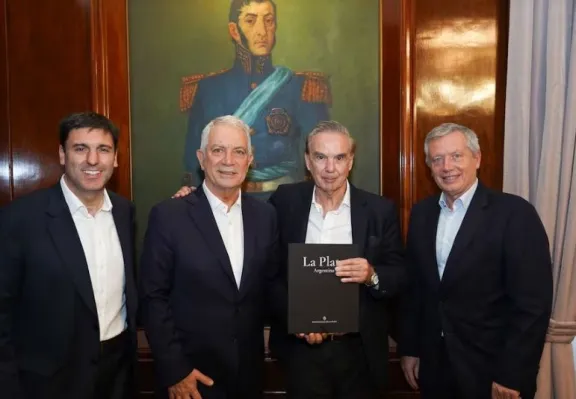 Pichetto y Monzó avanzan con su recorrida peronista: sumaron a Bossio y tuvieron foto con Alak