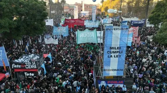 Marcha Federal por la salud pública: Organizaciones y gremios se movilizan contra los recortes