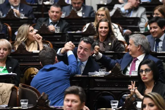 La "Horajasca" obtuvo media sanción: el proyecto busca derogar 60 normas