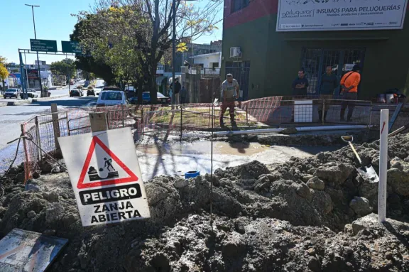 Paraná: Finalizaron los trabajos de enlaces para habilitar una nueva red de agua potable