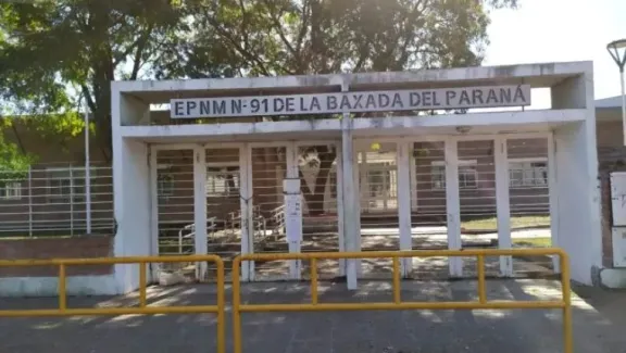Se produjo una brutal balacera en inmediaciones de la escuela Baxada del Paraná