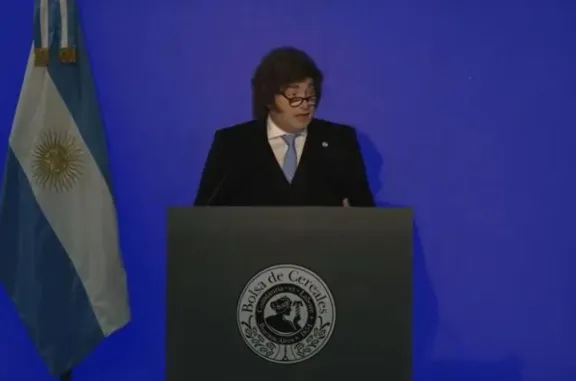 Milei reivindicó su agenda legislativa ante la Bolsa de Cereales y destacó victorias en el Congreso