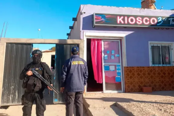 Detuvieron a presunto líder narco en Paraná tras secuestro de drogas y más de $6 millones