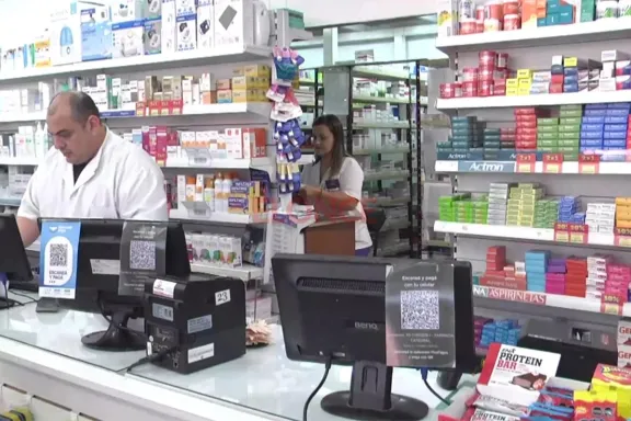 Impulsan la venta libre de medicamentos en kioscos, en supermercados, online y que se exhiban en góndola