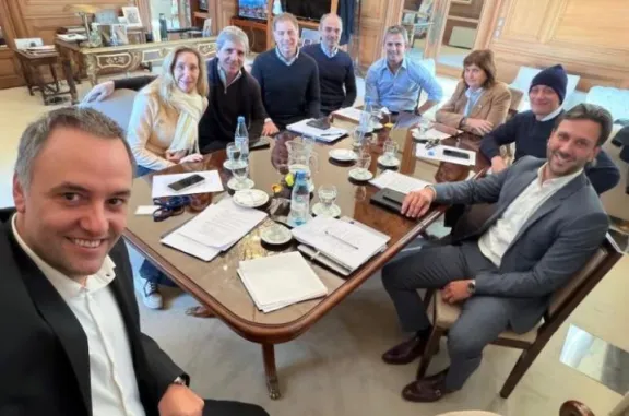 Después del envío de reformas, el Gobierno se reunió para ordenar la estrategia parlamentaria