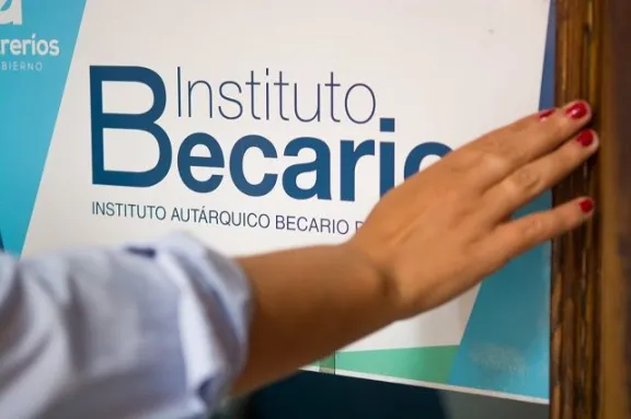 El Instituto Becario fijó nuevos montos: La beca universitaria pasa a 100 mil pesos y la terciaria a 70 mil