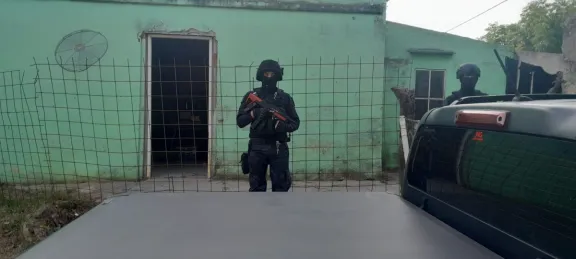 Investigación por narcomenudeo en Victoria culminó con allanamientos simultáneos, el secuestro de cocaína y la detención de un sospechoso