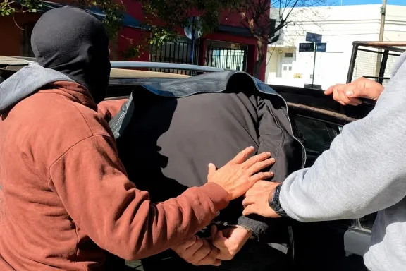 Detuvieron a un ex docente de un colegio privado de Concordia por presunto grooming