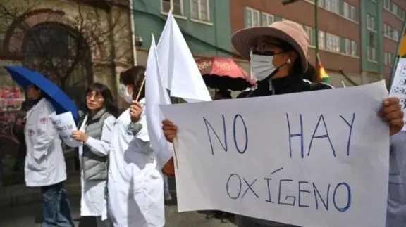 Bolivia al borde de una emergencia sanitaria: crisis en hospitales y colapso del sistema de salud