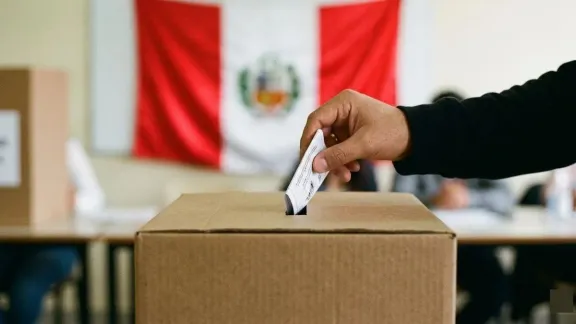 Elecciones en Perú: alto nivel de indecisos para un balotaje entre una candidata conservadora y uno progresista