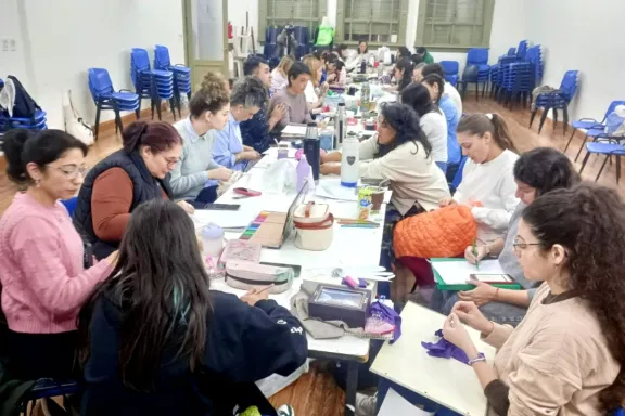 Paraná: Talleres de diseño e identidad regional, en el corazón de la Diplomatura en Arte Textil