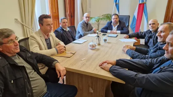 Granja Tres Arroyos: El gobierno provincial reforzará asistencia a los trabajadores afectados