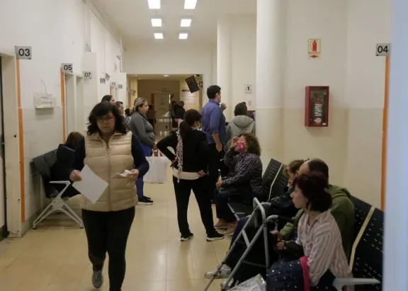 Provincias alertan por la saturación del sistema público de Salud: "Estamos al límite"