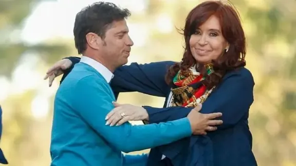 Kicillof y un guiño a Cristina a un año de su condena: "Es inocente y está injustamente detenida"