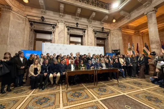 A un año de la sentencia a CFK, el kirchnerismo anunció el envío de un documento a la Corte Suprema