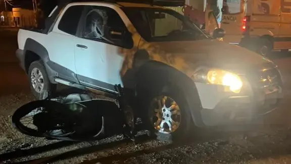 Importante choque entre una moto y una camioneta en Villaguay: un joven fue hospitalizado