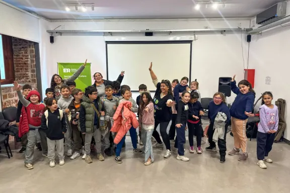Las infancias de Paraná disfrutaron del canto y el baile en el Museo Casa de Gobierno