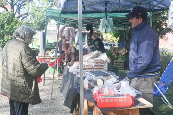 La Feria en tu Barrio ya llegó a 75 barrios de Paraná y esta semana suma nuevas recorridas