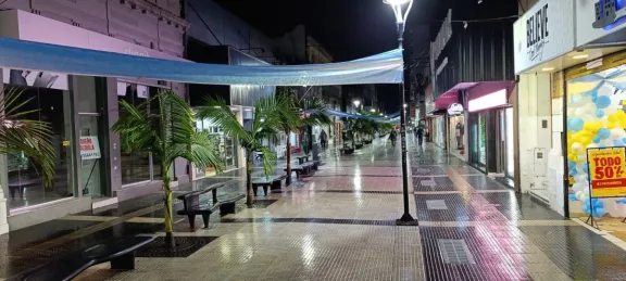 Por el partido de la selección, los negocios de Paraná cambiarán los horarios de atención