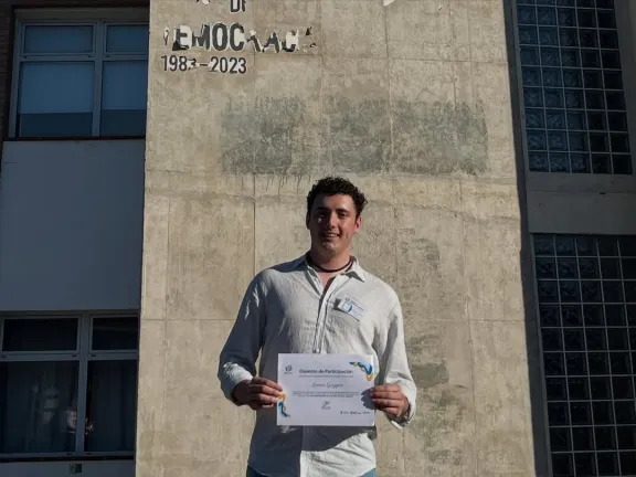 Estudiante entrerriano representará al país en Suecia y busca apoyo para concretar el viaje