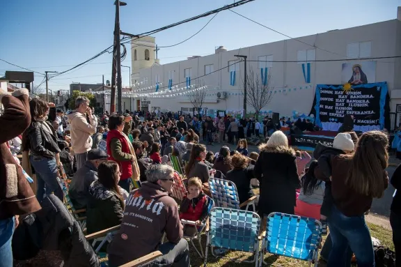 El Municipio de Paraná inauguró la remodelación de plaza Primera Junta con actividades para los vecinos