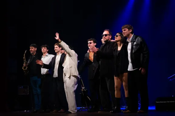 El Teatro 3 de Febrero de Paraná se llenó de jóvenes en una jornada dedicada a las bandas emergentes