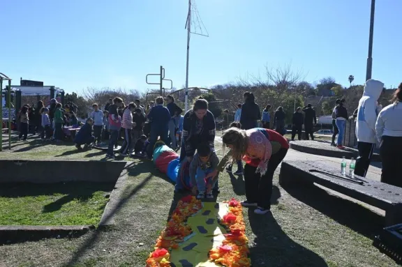 Paraná: Finalizó la campaña solidaria de abrigo con una jornada comunitaria en Anacleto Medina