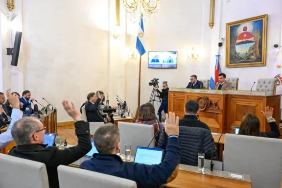 El Concejo Deliberante de Paraná aprobó la ordenanza que digitaliza los trámites municipales