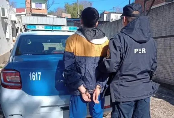 Cayó un peligroso prófugo tras un impactante operativo cerrojo con drones en la zona del Parque Berduc