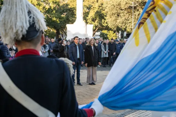 Paraná reafirmó su identidad junto a las escuelas al conmemorar los 213 años de la elevación a Villa
