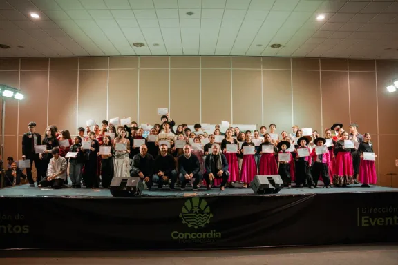 Se realizó en Concordia la primera Gala del Becario en Escena 2026