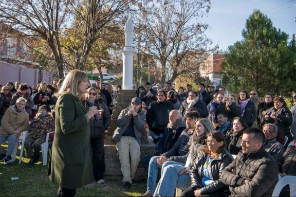 La Municipalidad de Paraná lanzó la segunda etapa del Plan Calle a Calle: Bajada Grande será el punto de partida