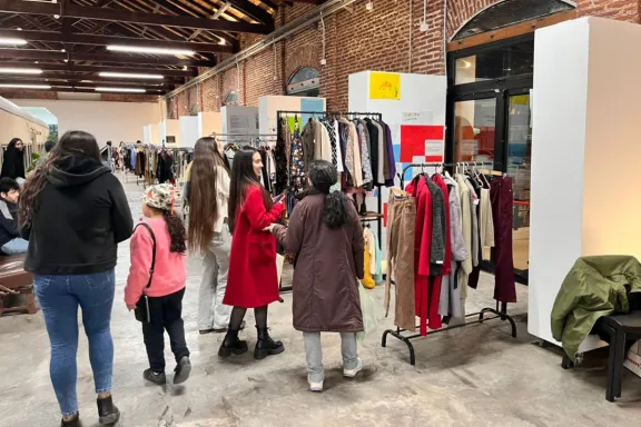 La feria de Moda Circular de Paraná, una propuesta que crece mes a mes