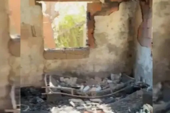 Un adolescente de 13 años despertó a tiempo y salvó a su familia de un voraz incendio