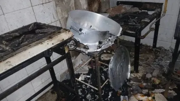Incendio en una fábrica casera de pastas y pastelitos de Paraná provocó importantes daños materiales